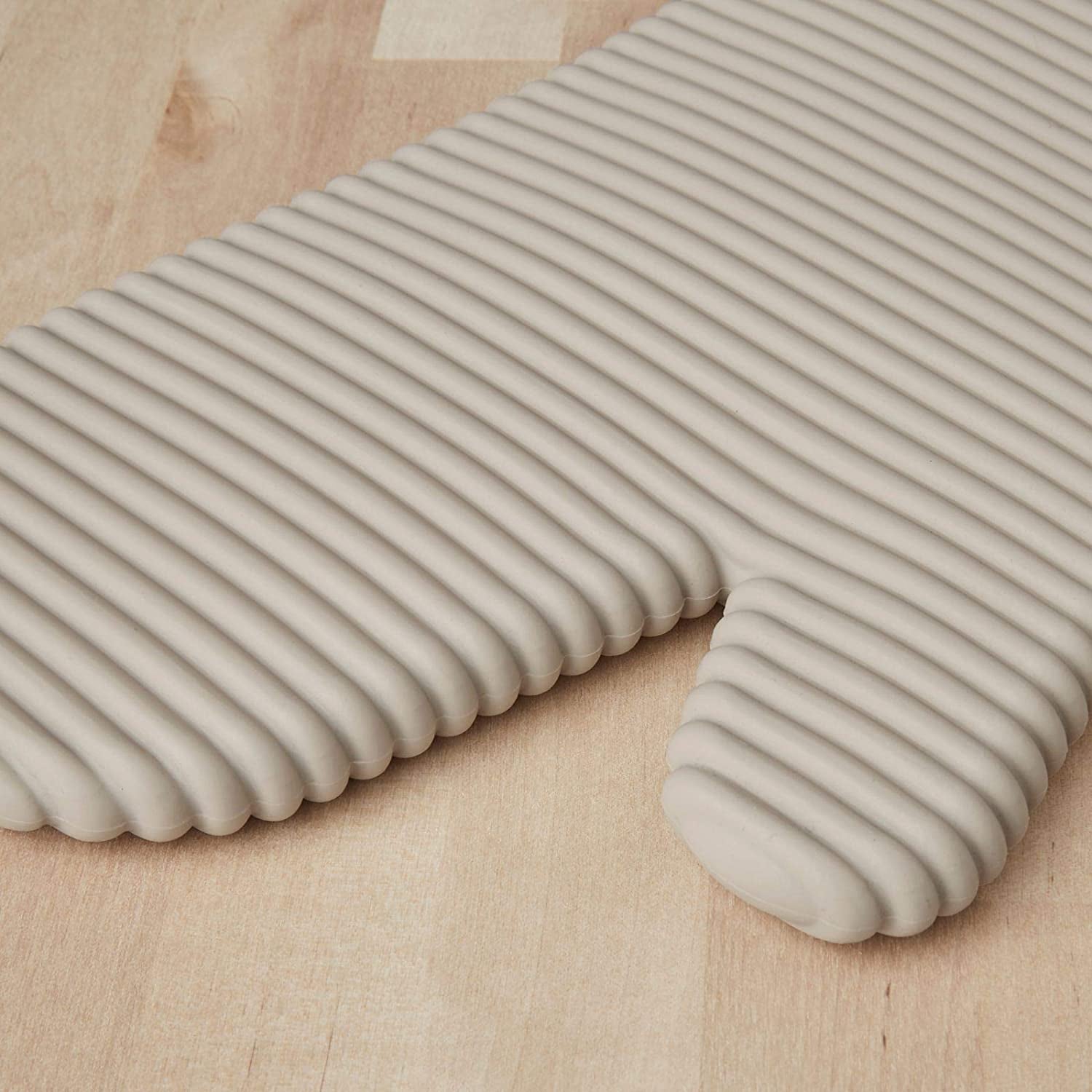 KitchenAid Ribbed Oven Mitts - Waterproof & Extra-Long (7"x13")